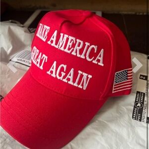 MAKE AMERICA GREAT AGAIN DONALD TRUMP CAP